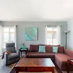 3009 Ocean Street A Beachfront Condo With Balcony & Deck