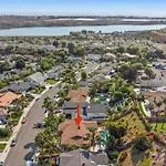 Palm Grove Luxe King, Wet Room & Chefs Kitchen