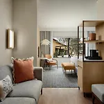 Hotel Solea, Autograph Collection