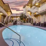 Best Western Plus Beach View Lodge Carlsbad