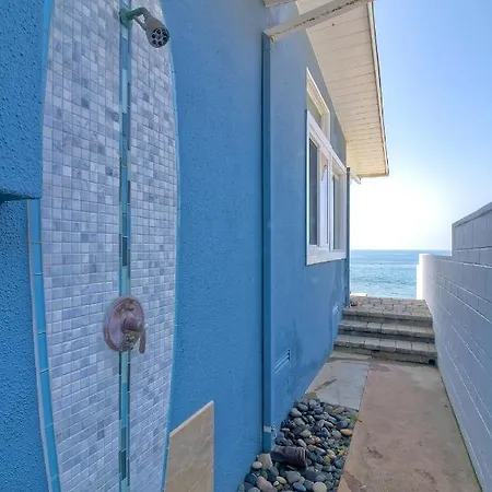 Holiday home Oceanfront With Private Access, Remodeled Kitchen