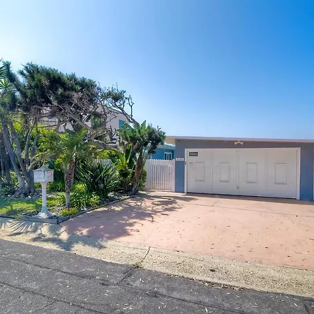 Oceanfront With Private Access, Remodeled Kitchen Holiday home