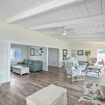 Holiday home Oceanfront With Private Access, Remodeled Kitchen Carlsbad