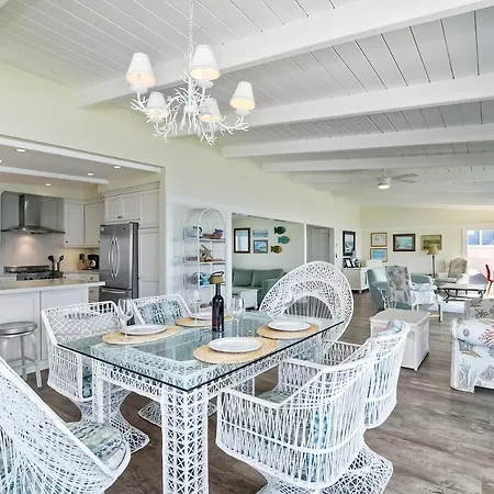 Oceanfront With Private Access, Remodeled Kitchen