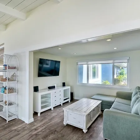 Holiday home Oceanfront With Private Access, Remodeled Kitchen Carlsbad