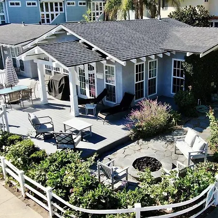 Walk To Beach, Ac, Firepit, Grill *