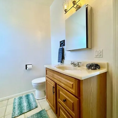7 Minutes To Legoland-3 Minutes To Beach-king Beds Carlsbad