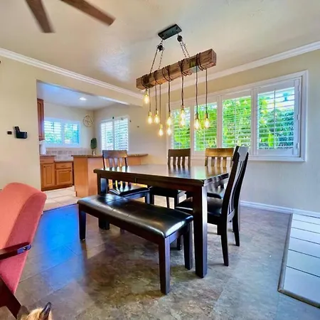 7 Minutes To Legoland-3 Minutes To Beach-king Beds * Carlsbad