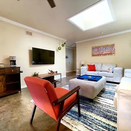 Holiday home 7 Minutes To Legoland-3 Minutes To Beach-king Beds Carlsbad