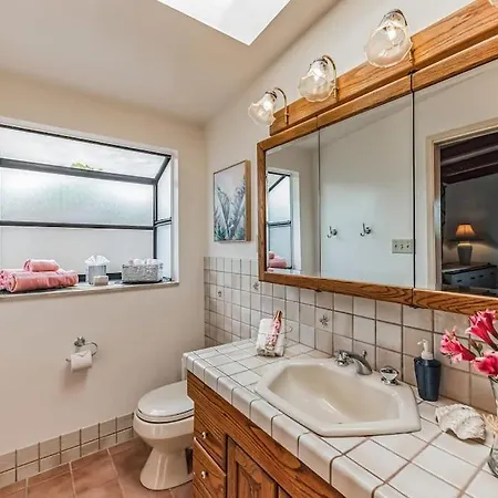 Cozy - 2 Blocks To Beach! Carlsbad