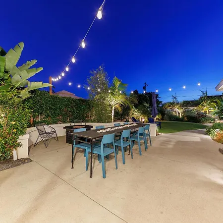 Charming - 4br, Sleeps 10, Pets Ok Holiday home