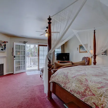 Hotel Pelican Cove