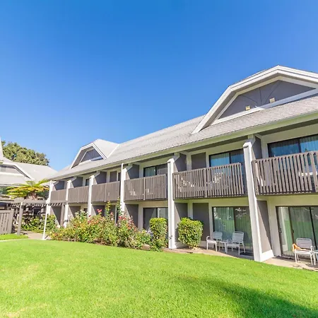 Resort By The Sea 3*