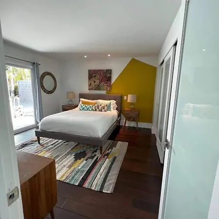 Tranquil Retreat With Pool Near Beach & Legoland *