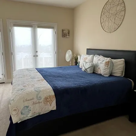 Holiday home Ocean Views From Beach-themed Gem By Village! *