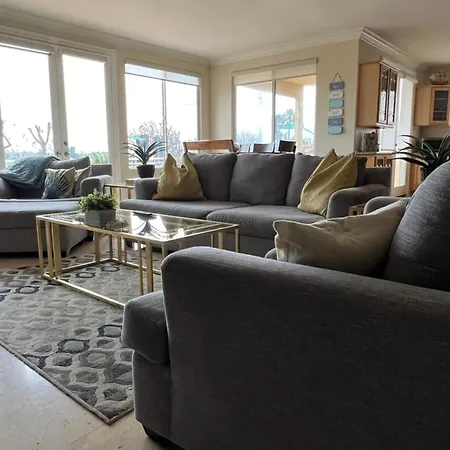 Ocean Views From Beach-themed Gem By Village! Holiday home *