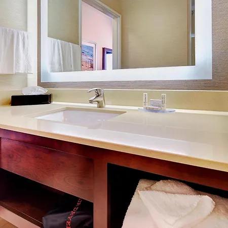 Fairfield & By Marriott San Diego 3*