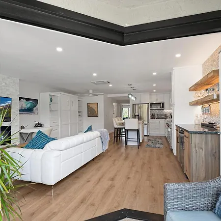 Fairway Haven - Cb2507