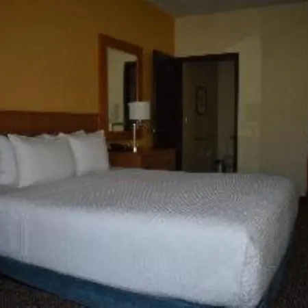 Hyatt House San Diego Hotel 4*