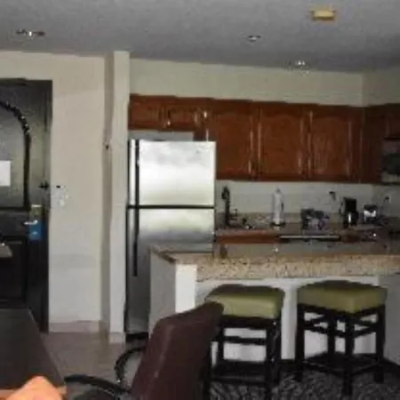 Hyatt House San Diego Hotel