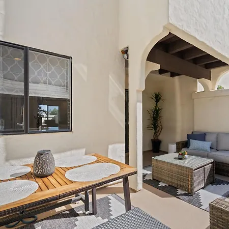 Carlsbad's Hidden Escape *