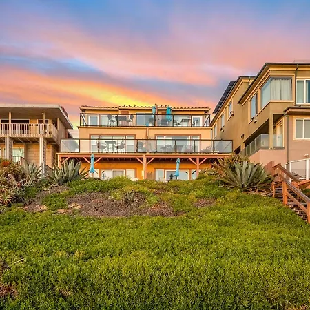 Apartment Amazing Beachfront With Deck, Patio, & Balcony *