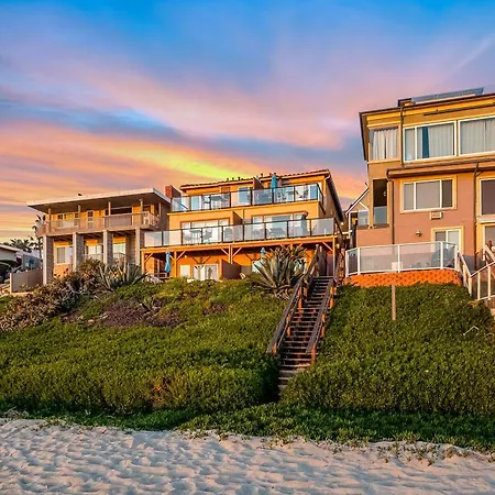 Amazing Beachfront With Deck, Patio, & Balcony *