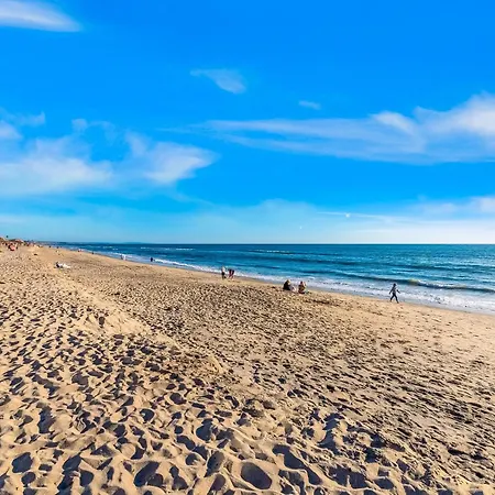 Amazing Beachfront With Deck, Patio, & Balcony Carlsbad