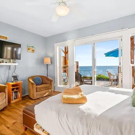 3009 Ocean St F Fantastic Oceanfront Featuring Free Wifi, Patio Carlsbad
