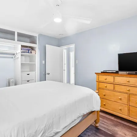 Apartment 3009 Ocean St D Beautiful Beachfront With Deck *