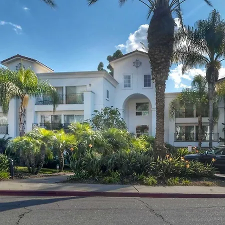 Southern Exposure With Private Balcony Holiday home Carlsbad