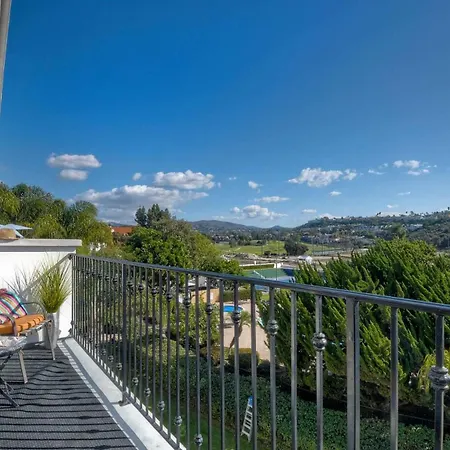 Southern Exposure With Private Balcony * Carlsbad