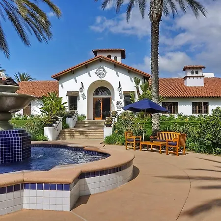 La Costa Comfort - Resort-style Living For 2 Holiday home