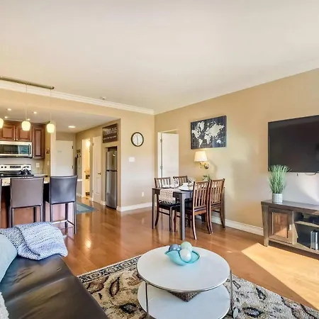 Southern Exposure With Private Balcony * Carlsbad