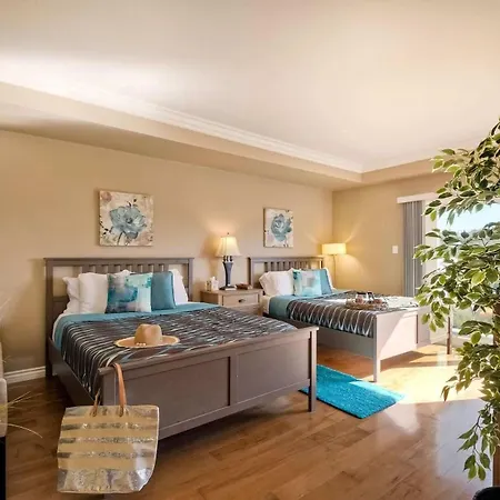Southern Exposure With Private Balcony Holiday home Carlsbad