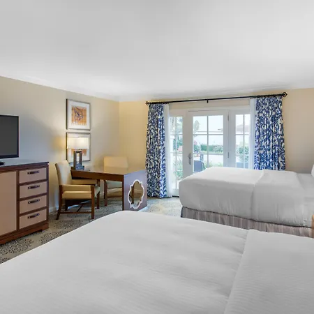 Omni La Costa & 4*
