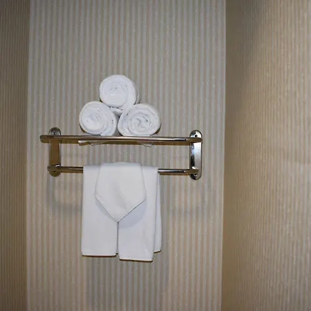 Hyatt House San Diego 4*