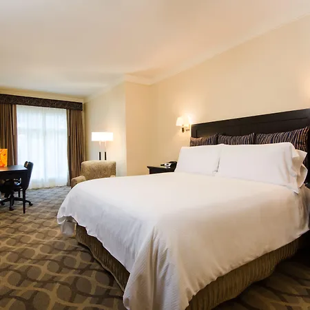 West & Hotel