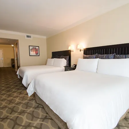 West & 3* Carlsbad
