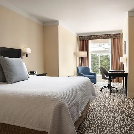 West & 3* Carlsbad