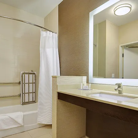 Fairfield & By Marriott San Diego Carlsbad