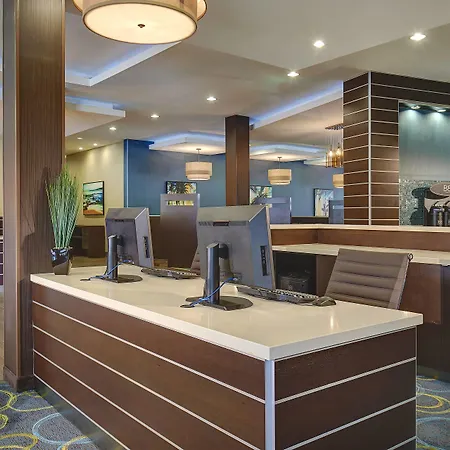 Hotel Fairfield & By Marriott San Diego 3*