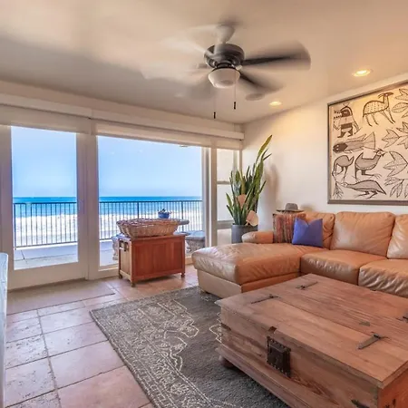 Holiday home Oceanfront On Sand, Walk To Village Carlsbad