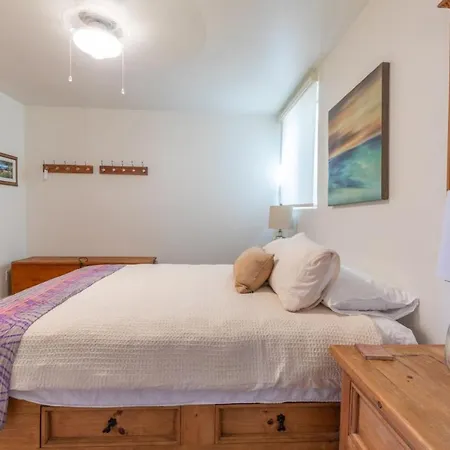 Oceanfront On Sand, Walk To Village Holiday home Carlsbad