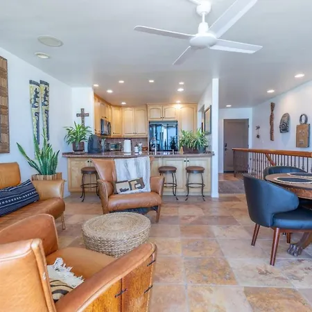 Holiday home Oceanfront On Sand, Walk To Village *