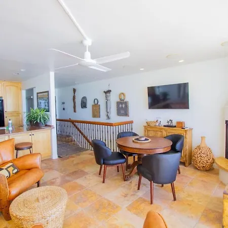 Holiday home Oceanfront On Sand, Walk To Village