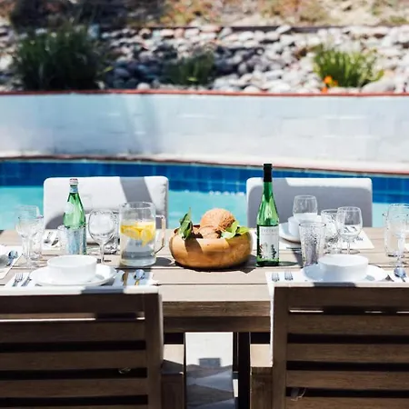 Palm Grove Luxe King, Wet & Chefs Kitchen Carlsbad