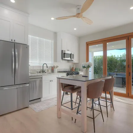 Apartment Luxury Retreat | Across The Street From | Firepit, Bbq, Ping Pong, Cornhole & Carlsbad