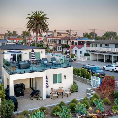Luxury Retreat | Across The Street From | Firepit, Bbq, Ping Pong, Cornhole & Carlsbad