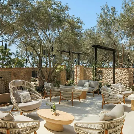 Solea, Autograph Collection Resort 4*
